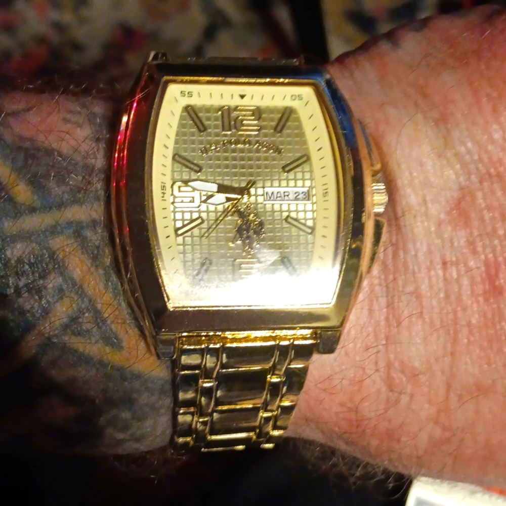 Men's watch